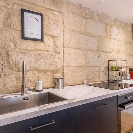 La Parenthese Roucher Montpellier - Duplex Climatise T2 Coeur Ecusson Meuble Toursime 3 Etoiles Exterior foto